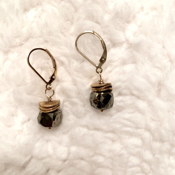 Gold Tone Chrome Rock Dangling Earrings Accessory Layer - Picture 2 of 13